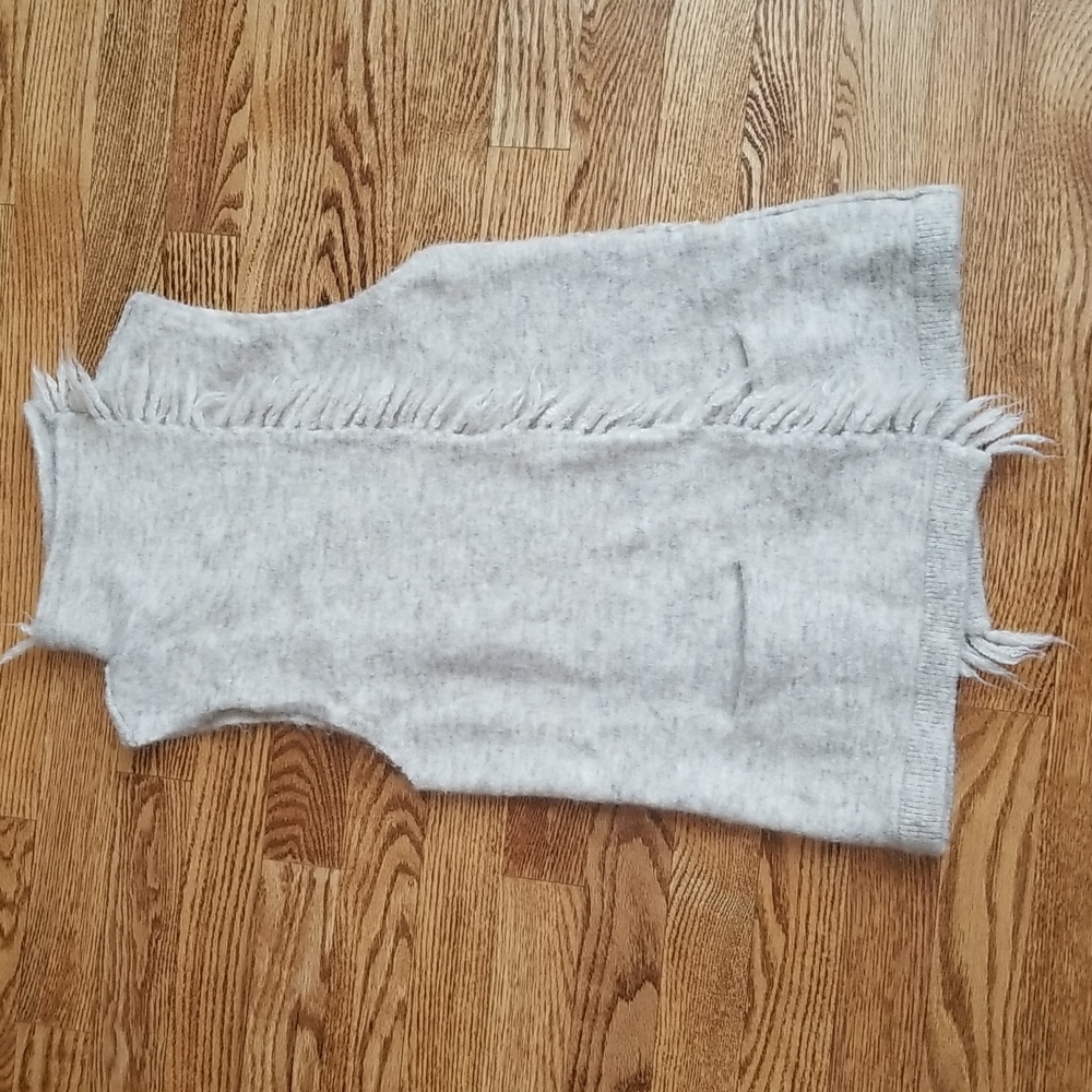 (XXS) Aritzia Wilfred Free Fringe Alpaca/Wool Blend Vest Cottagecore Neutral